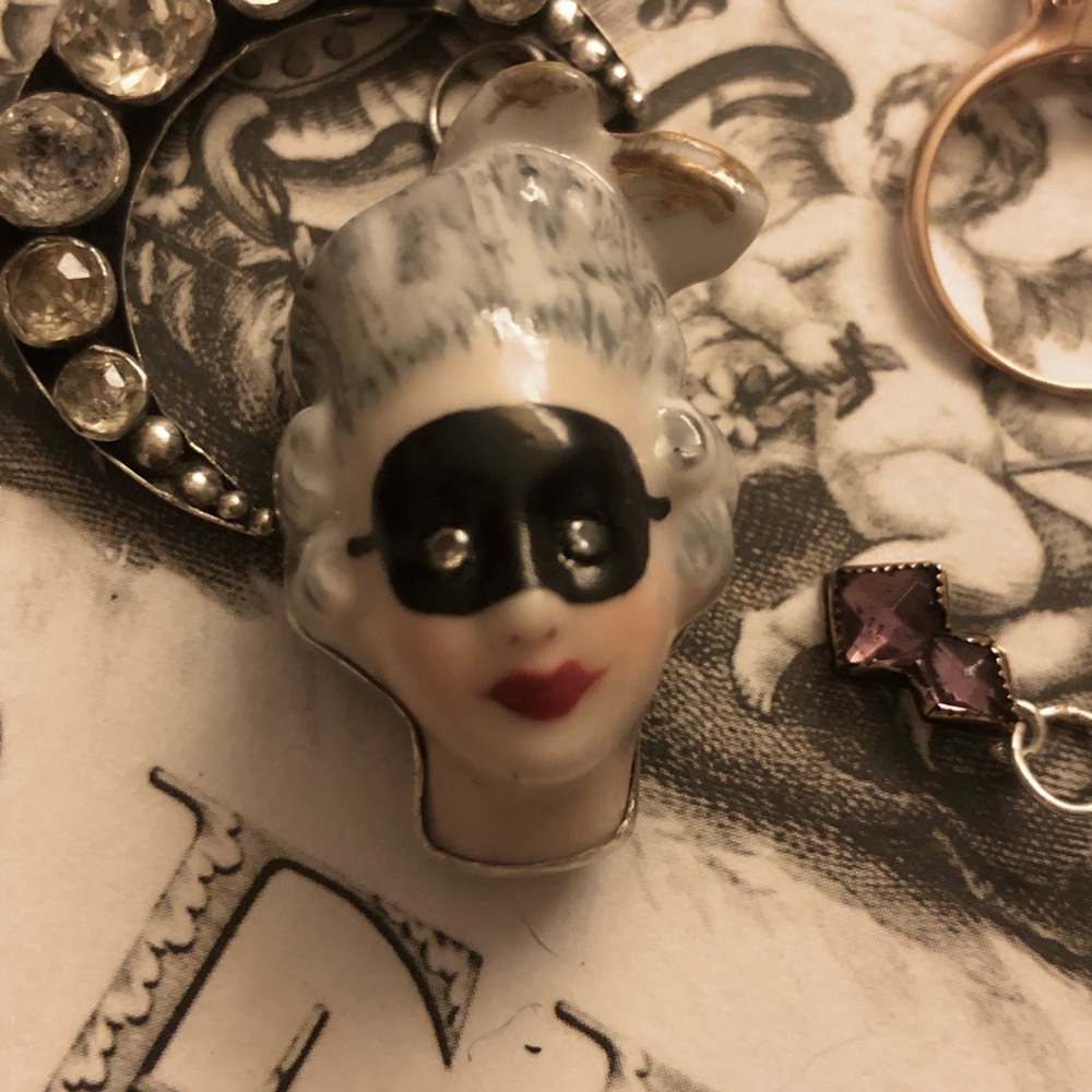 Georgian masked patch box charm - Picture 9 of 16